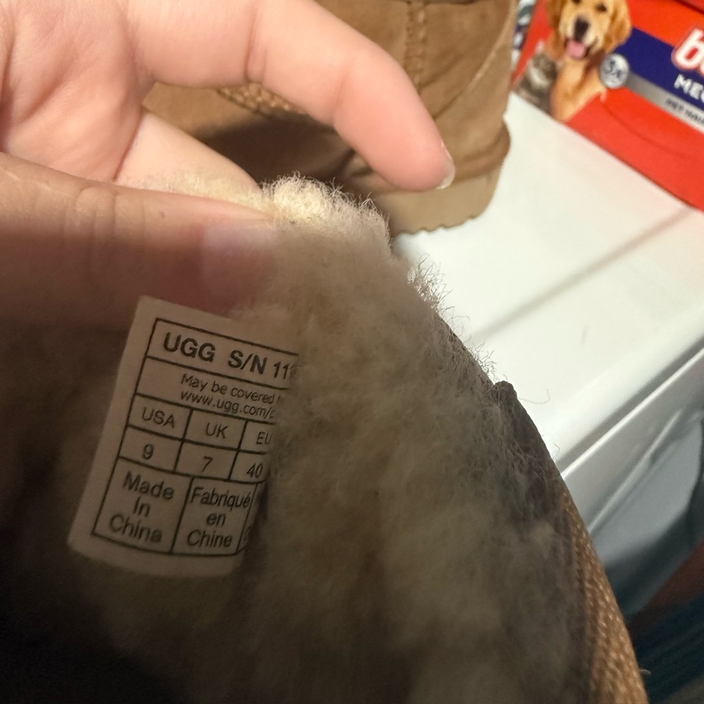 Mini Uggs - Picture 6 of 7